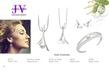 Load image into Gallery viewer, Pearl jewelry set in sterling silver by Joryel Vera