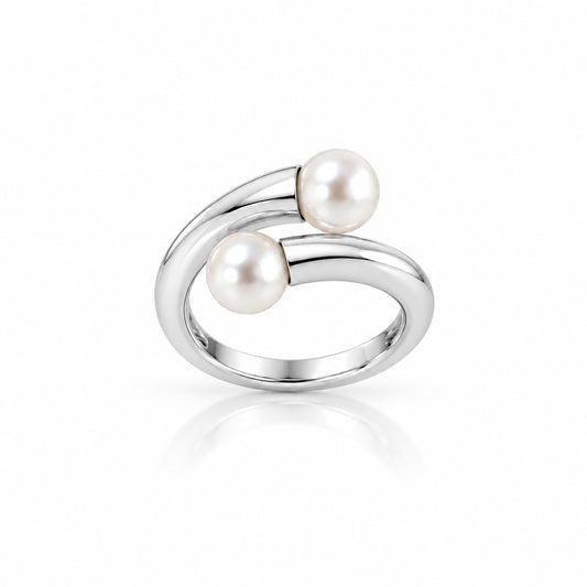 Pearl ring in sterling silver by Joryel Vera, style R22753