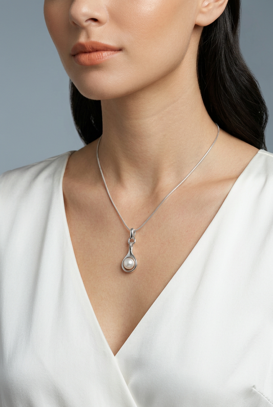 A Modern Touch of Pearl| P16327