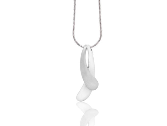 Sterling silver pendant by Joryel Vera, style P2348