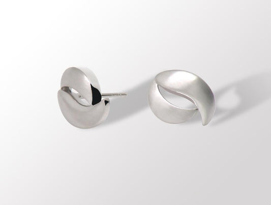 Sterling silver earrings by Joryel Vera, style E5635
