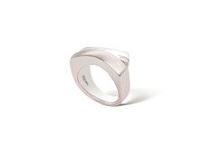 Load image into Gallery viewer, Sterling silver ring by Joryel Vera, style R2855