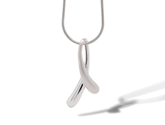 Sterling silver pendant by Joryel Vera, style P5078