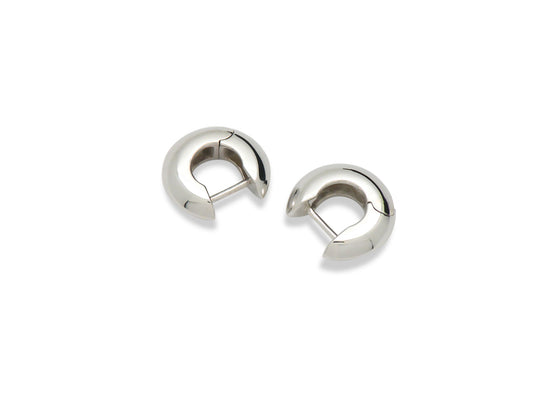 Sterling silver earrings by Joryel Vera, style E3751