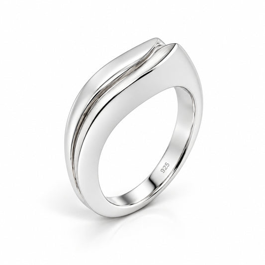 Sterling silver ring by Joryel Vera, style R3120
