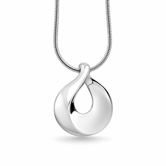 Sterling silver pendant by Joryel Vera, style P8563
