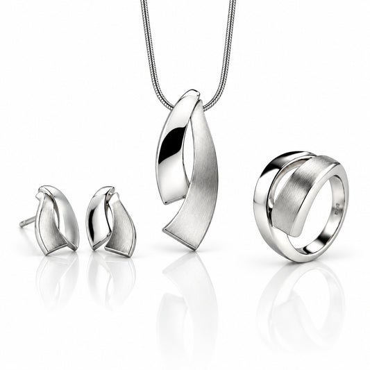 Sterling silver jewelry set by Joryel Vera
