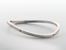 Load image into Gallery viewer, Blue Topaz and Iolite bracelet in sterling silver by Joryel Vera, style B1326 - view 5