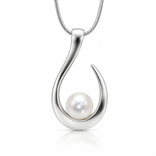 Pearl pendant in sterling silver by Joryel Vera, style P7158