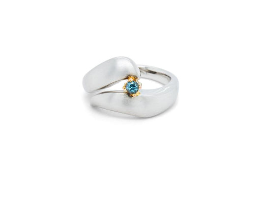 Blue Topaz ring in sterling silver by Joryel Vera, style R4698
