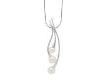 Load image into Gallery viewer, Cultured Pearl and South Sea Pearl pendant in sterling silver by Joryel Vera - view 4