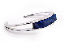 Load image into Gallery viewer, Lapis Lazuli bracelet in sterling silver by Joryel Vera, style B1969