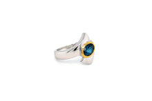 Load image into Gallery viewer, Amethyst and Blue Topaz ring in sterling silver by Joryel Vera, style R6998