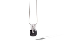 Load image into Gallery viewer, Black Onyx pendant in sterling silver by Joryel Vera, style P4354 - view 2