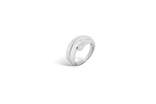 Load image into Gallery viewer, Sterling silver ring by Joryel Vera, style R7400