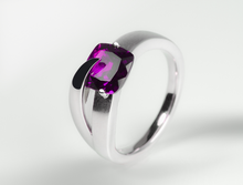 Load image into Gallery viewer, Amethyst and Blue Topaz ring in sterling silver by Joryel Vera, style R5825 - view 4