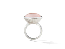Load image into Gallery viewer, Rose Quartz ring in sterling silver by Joryel Vera, style R4734