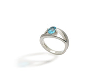 Load image into Gallery viewer, Amethyst and Blue Topaz ring in sterling silver by Joryel Vera, style R6986 - view 5