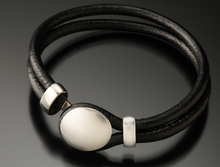 Load image into Gallery viewer, Sterling silver bracelet by Joryel Vera, style B2005