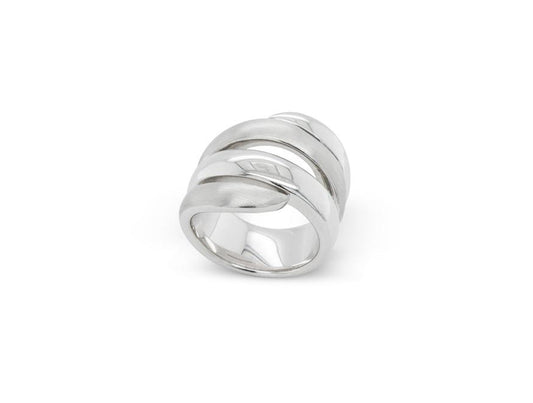 Sterling silver ring by Joryel Vera, style R4465