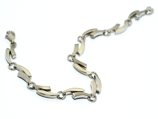 Diamond bracelet in sterling silver by Joryel Vera, style B1378