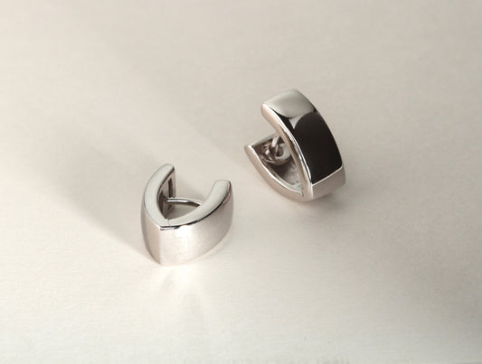 Sterling silver earrings by Joryel Vera, style E2173