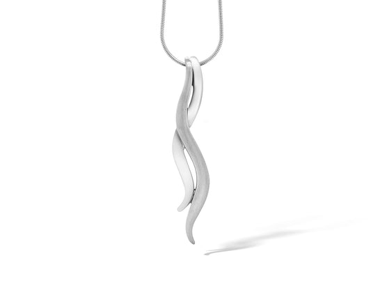 Sterling silver pendant by Joryel Vera, style P5375
