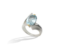Load image into Gallery viewer, Amethyst and Blue Topaz ring in sterling silver by Joryel Vera, style R6492 - view 3