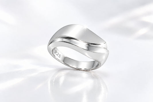 Sterling silver ring by Joryel Vera, style R2130