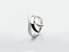 Load image into Gallery viewer, Sterling silver ring by Joryel Vera, style R5829 - view 2