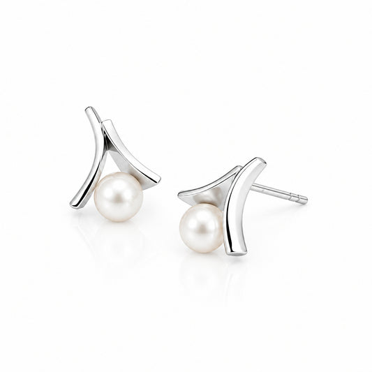 Pearl earrings in sterling silver by Joryel Vera, style E9313